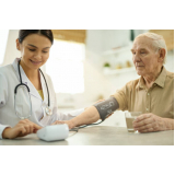 contratar serviço de cuidador de idosos para reabilitação Santa Isabel